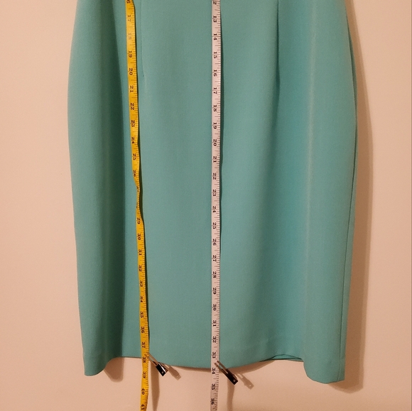 Kasper Green Stretch Sleeveless Sheath Round Neckline Size 10P - Picture 3 of 10